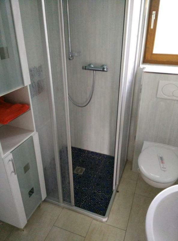 Gemutlicher Ferienbungalow Am Felsensee Bei Ferienhaus Pretzien
